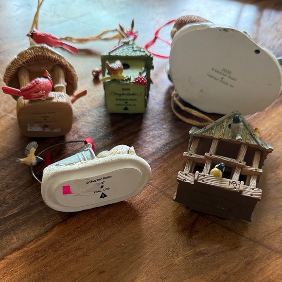 Charming Marjolein Bastin Holiday Birdhouse Bunnies Ornament Set of 5 - Picture 2 of 7